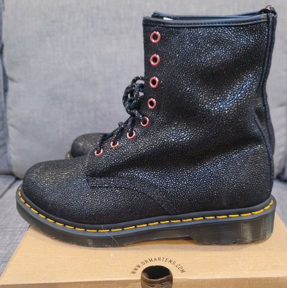 DR. MARTENS 1460 EYELET BEJEWELLED BOOTS BLACK WOMEN SIZE 10 - Picture 6 of 16